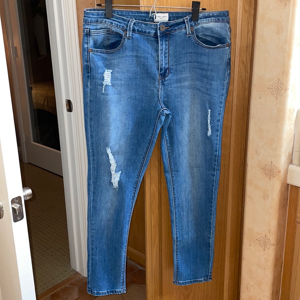 GOGO Jeans USA Skinny Distressed Medium Wash Denim Jeans